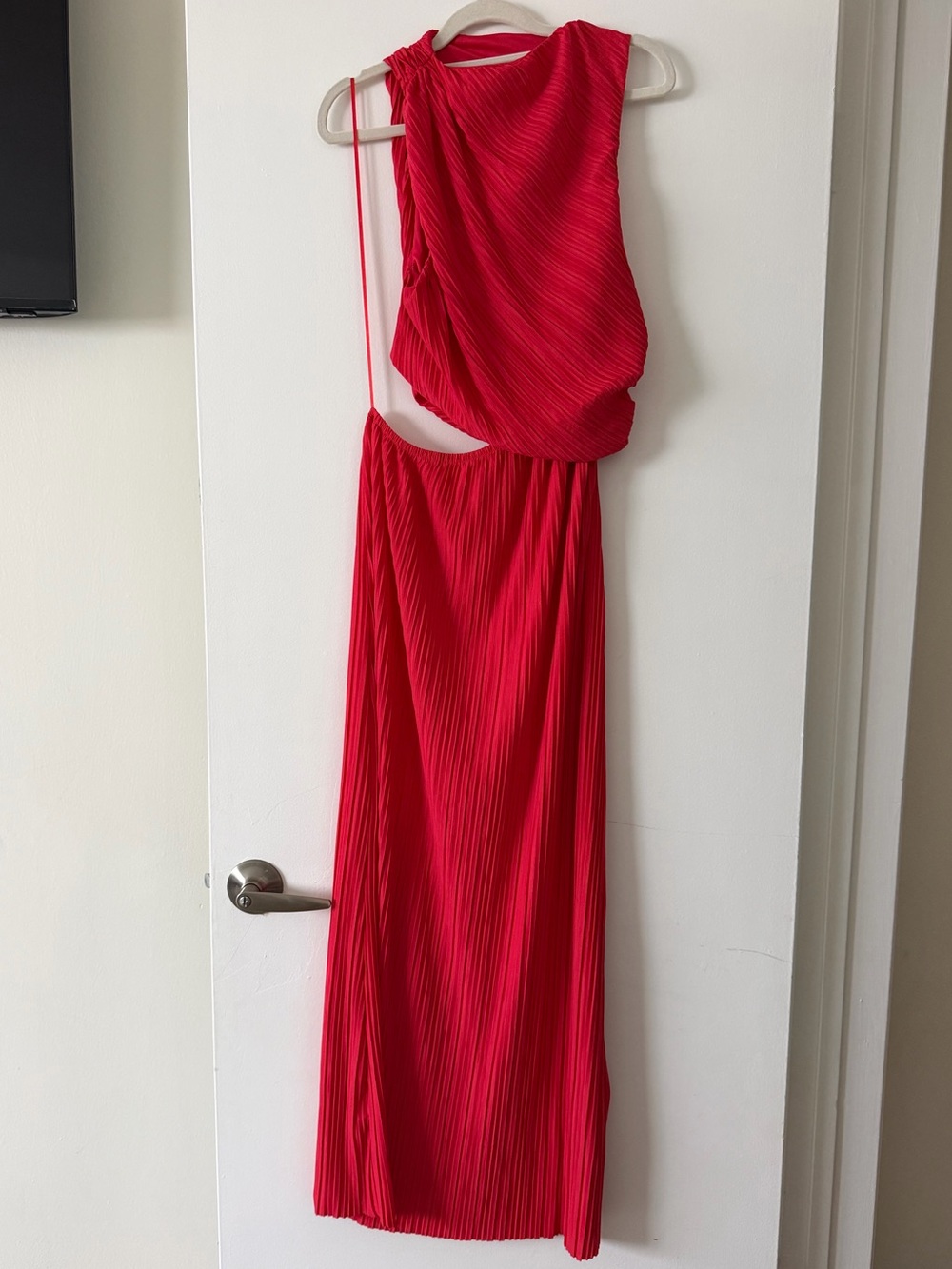 Zara Red Pleated Halter Cut-Out Midi Dress – Size L